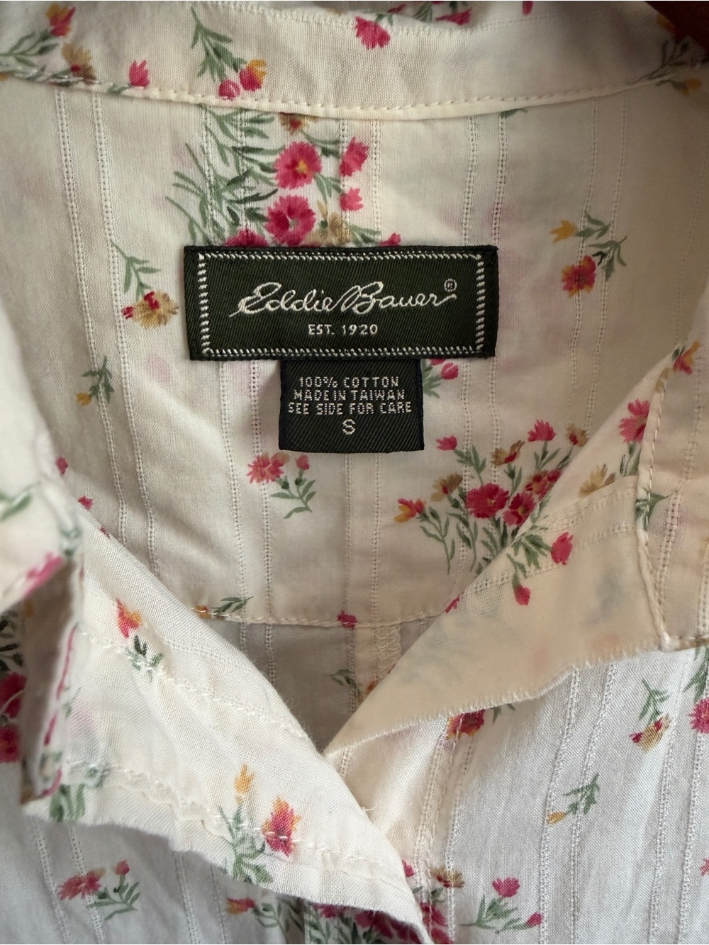 Vintage Eddie Bauer Cotton Floral button down | Size Small - Picture 3 of 6